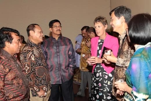 BATIK 350 2.JPG