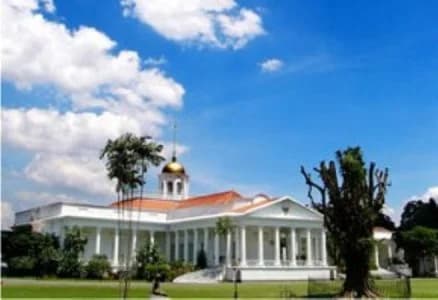 istana-bogor-besar.jpg