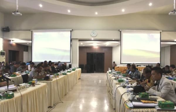 gmbar isi besar 400 x 600.JPG