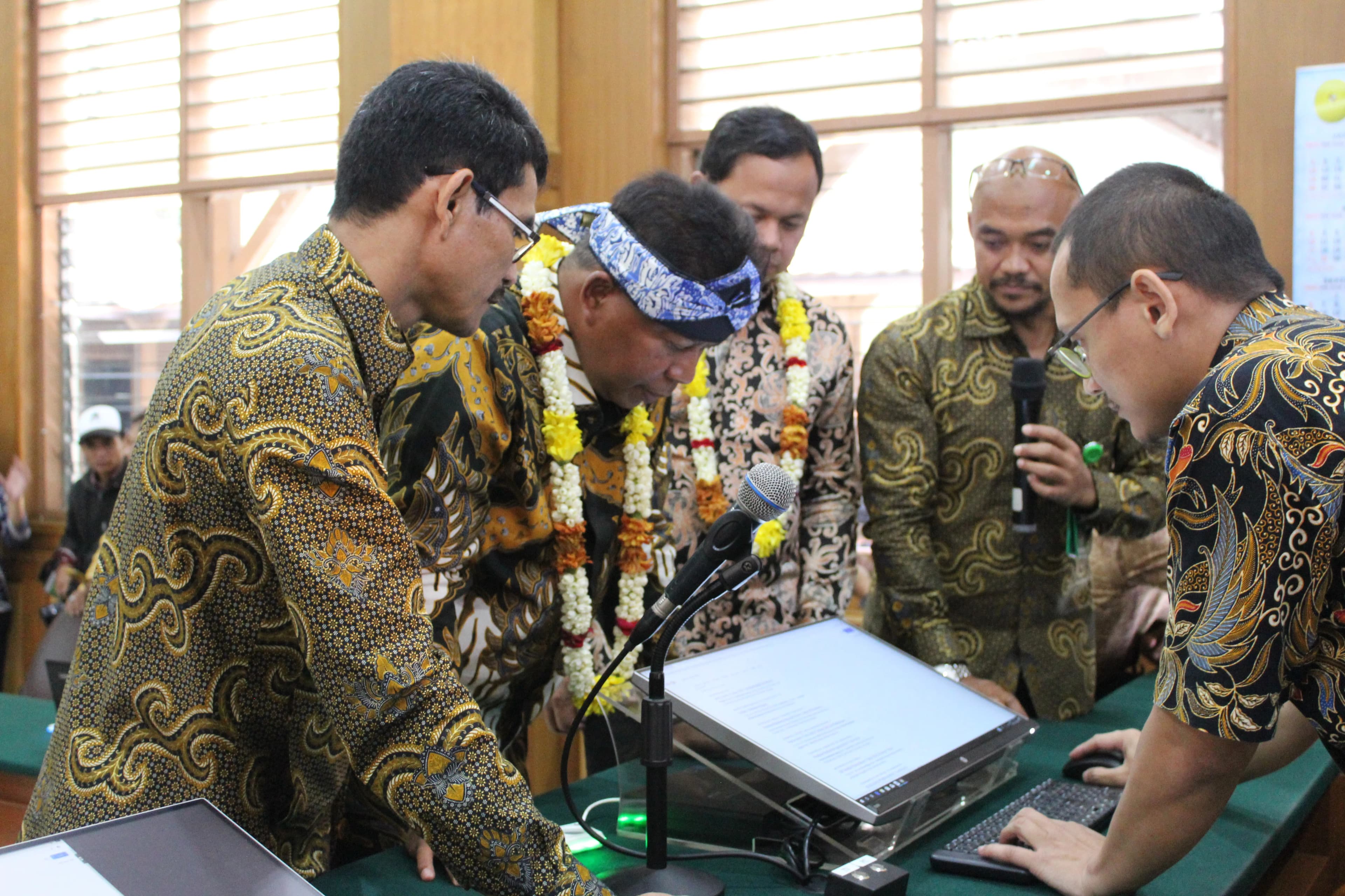 https://www.mahkamahagung.go.id/cms/media/7154