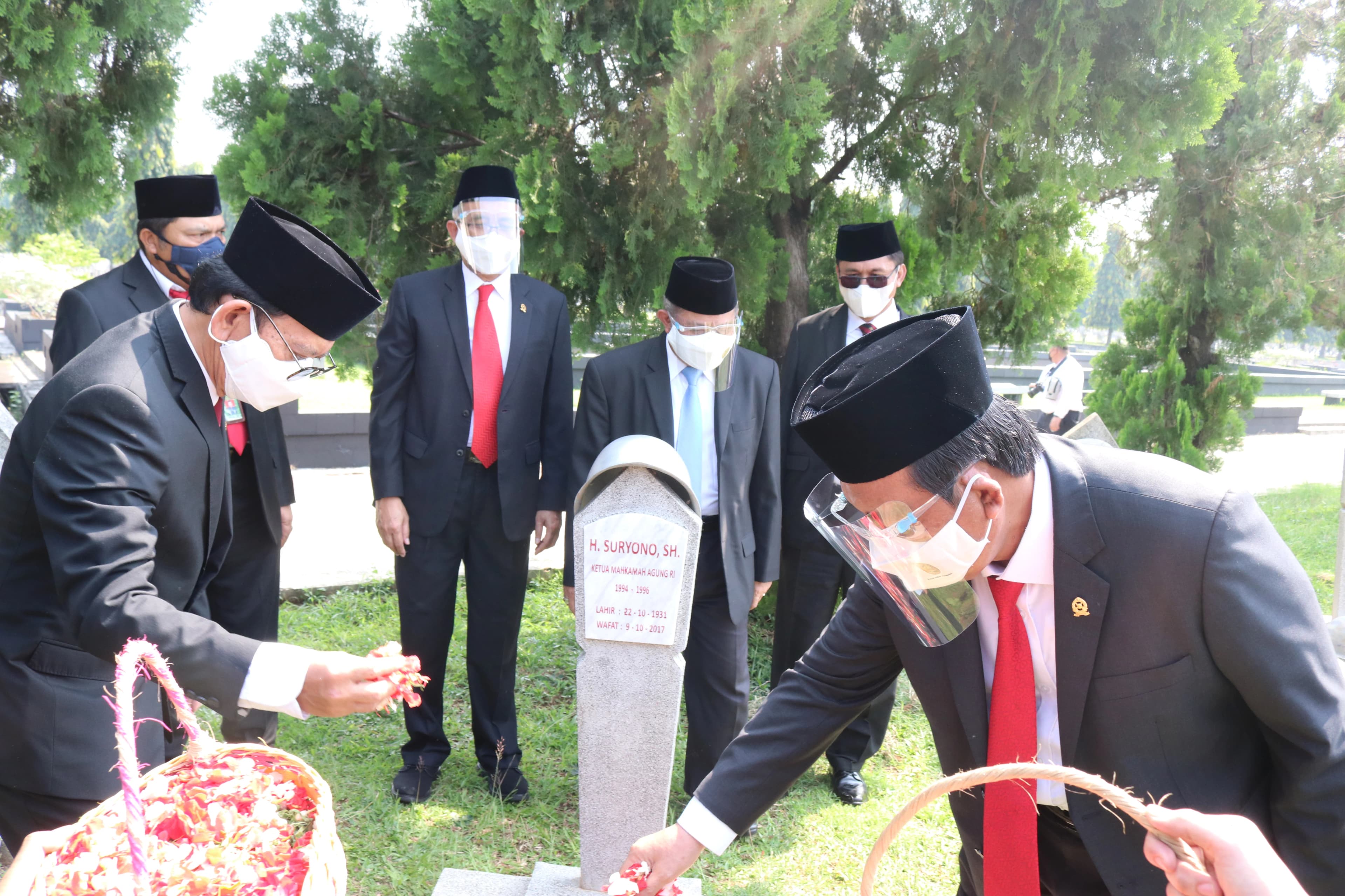 https://www.mahkamahagung.go.id/cms/media/8622