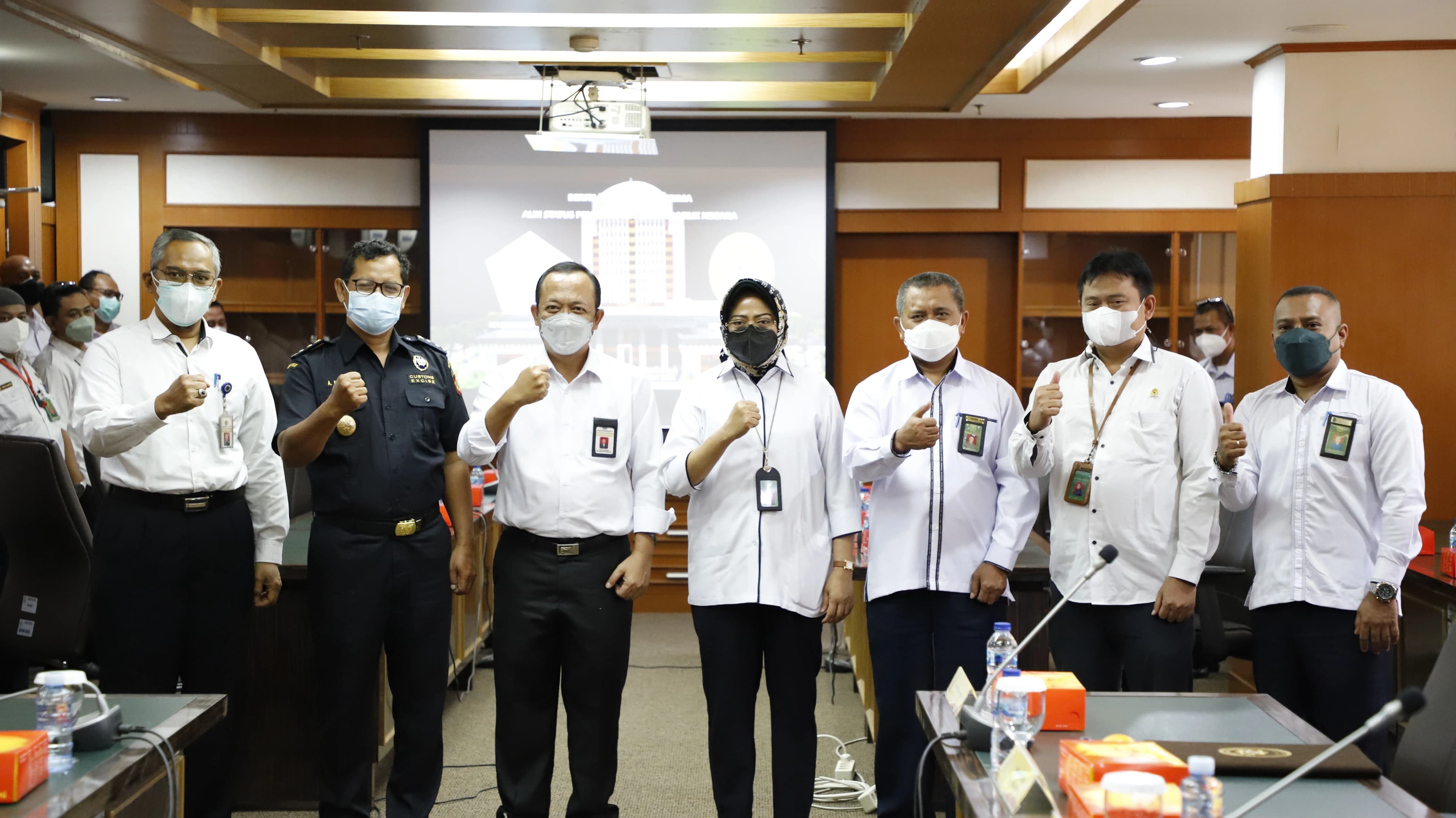 https://www.mahkamahagung.go.id/cms/media/9559