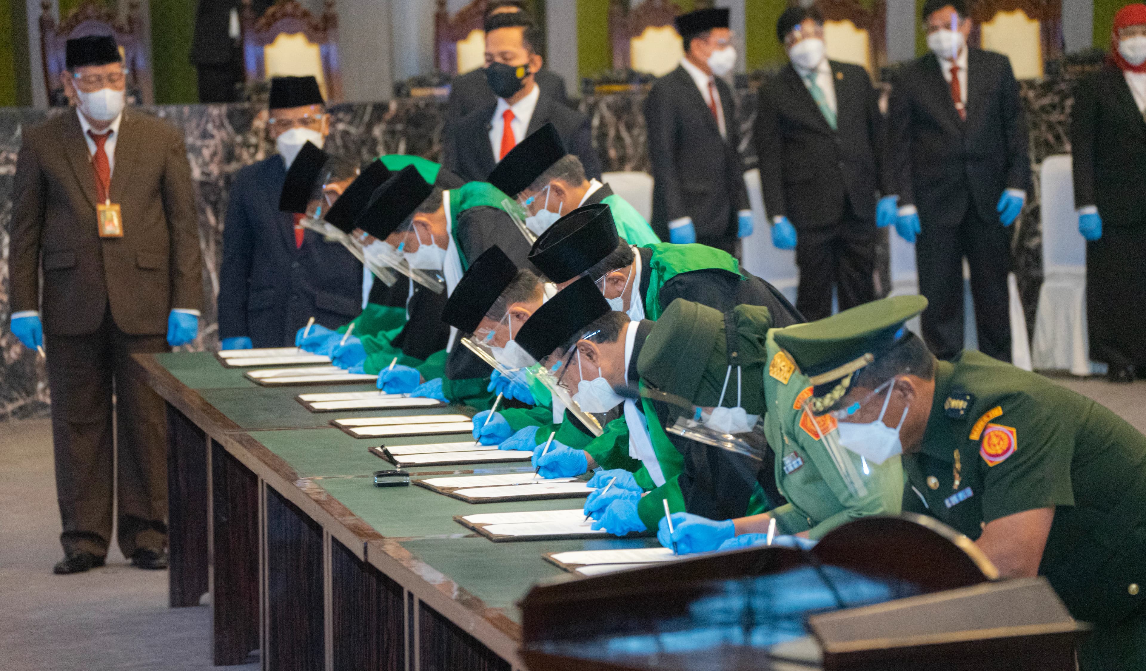 https://www.mahkamahagung.go.id/cms/media/10019