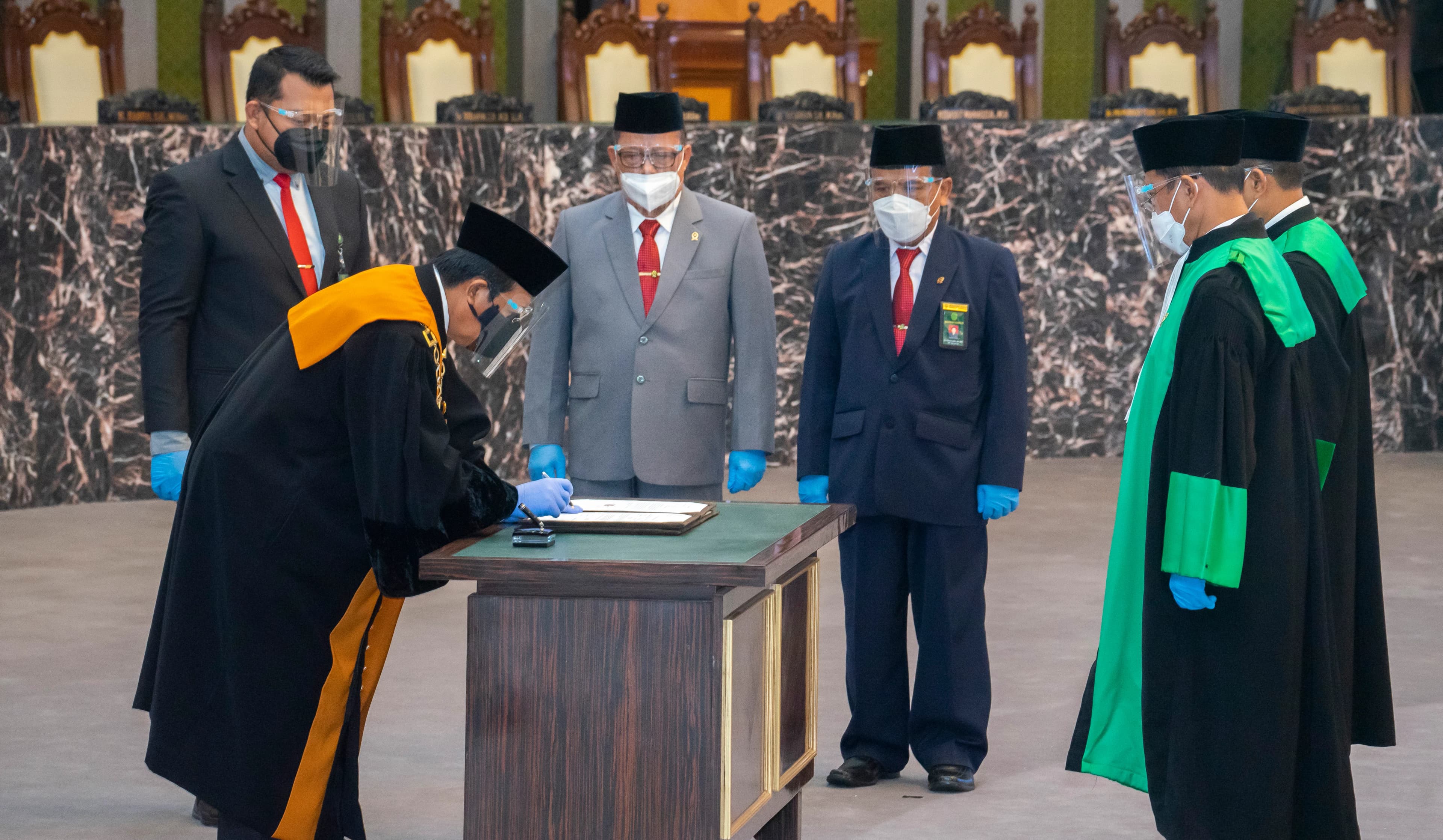https://www.mahkamahagung.go.id/cms/media/10111
