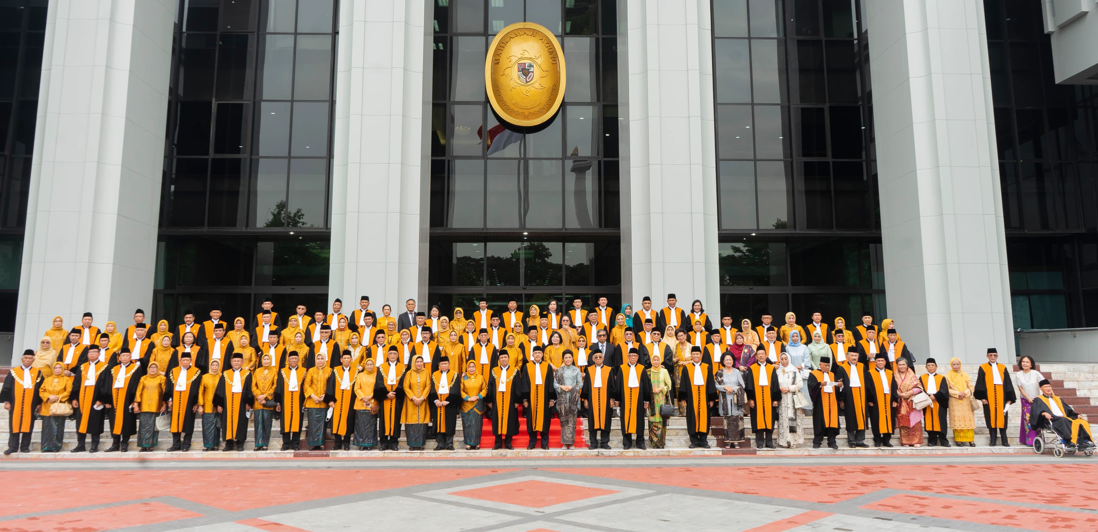 https://www.mahkamahagung.go.id/cms/media/10386