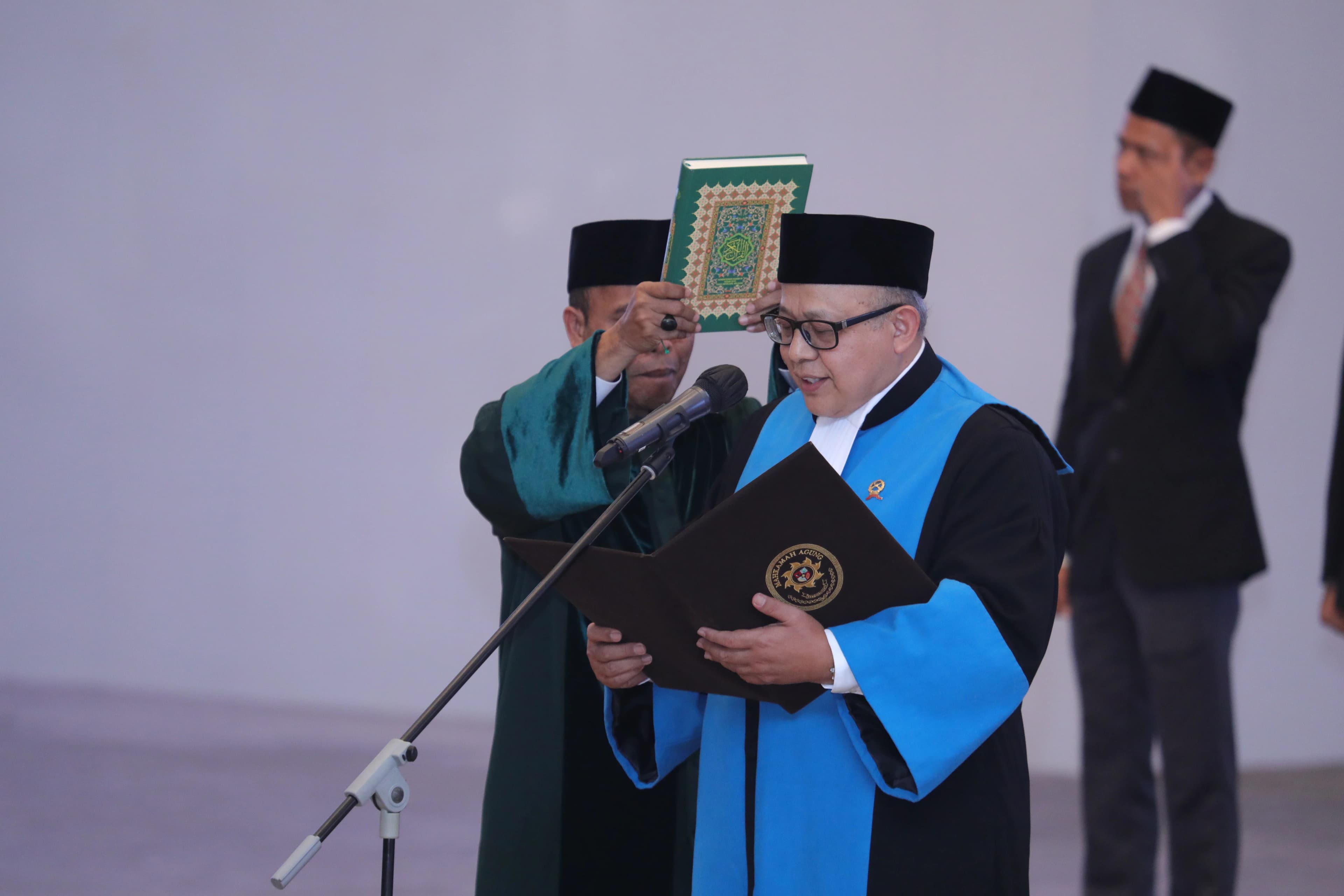 https://www.mahkamahagung.go.id/cms/media/11607