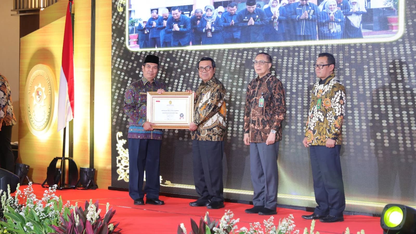 https://mahkamahagung.go.id/cms/media/12206