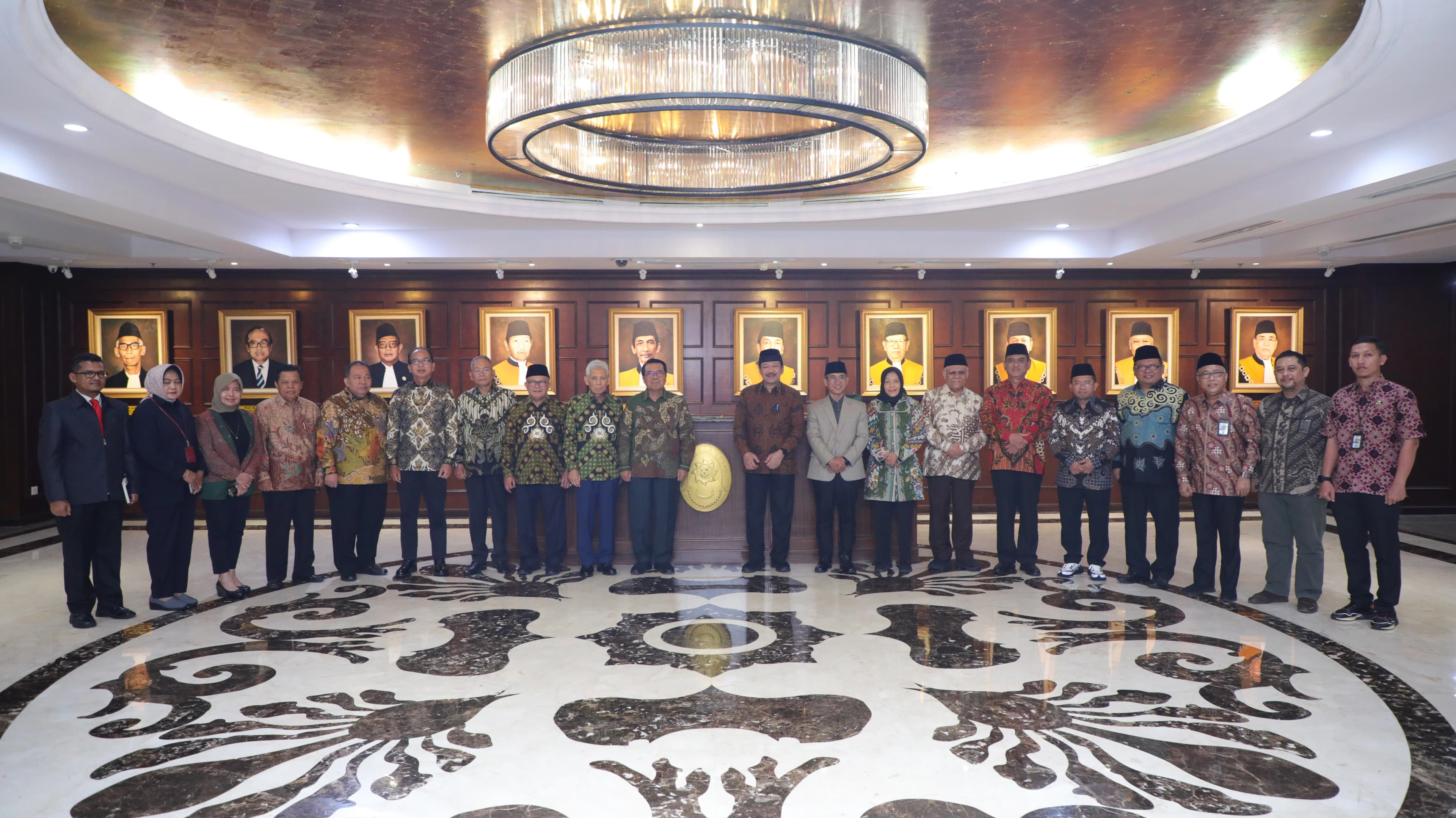 https://mahkamahagung.go.id/cms/media/12246
