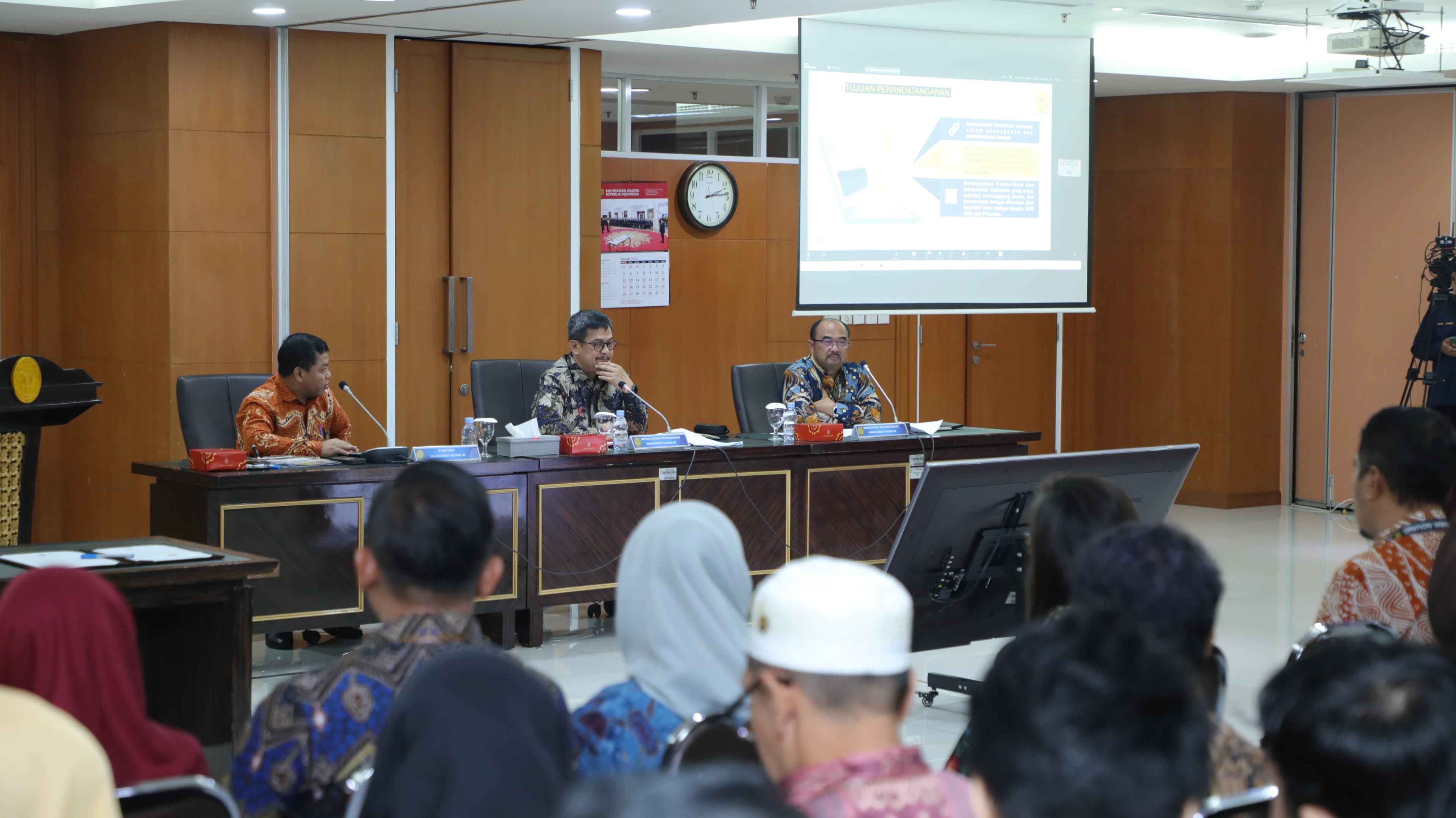 https://mahkamahagung.go.id/cms/media/13342