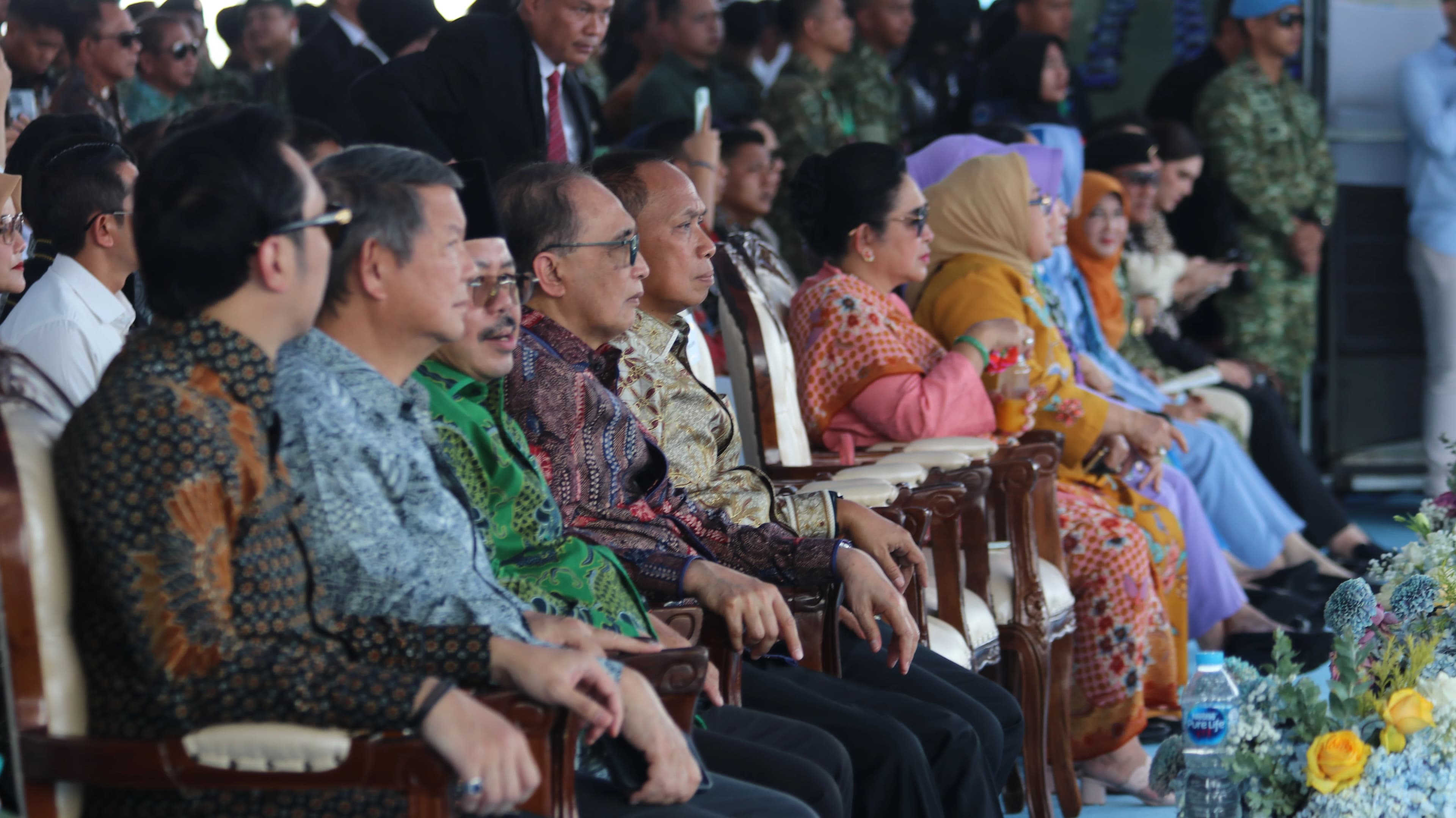 TNI 1.JPG