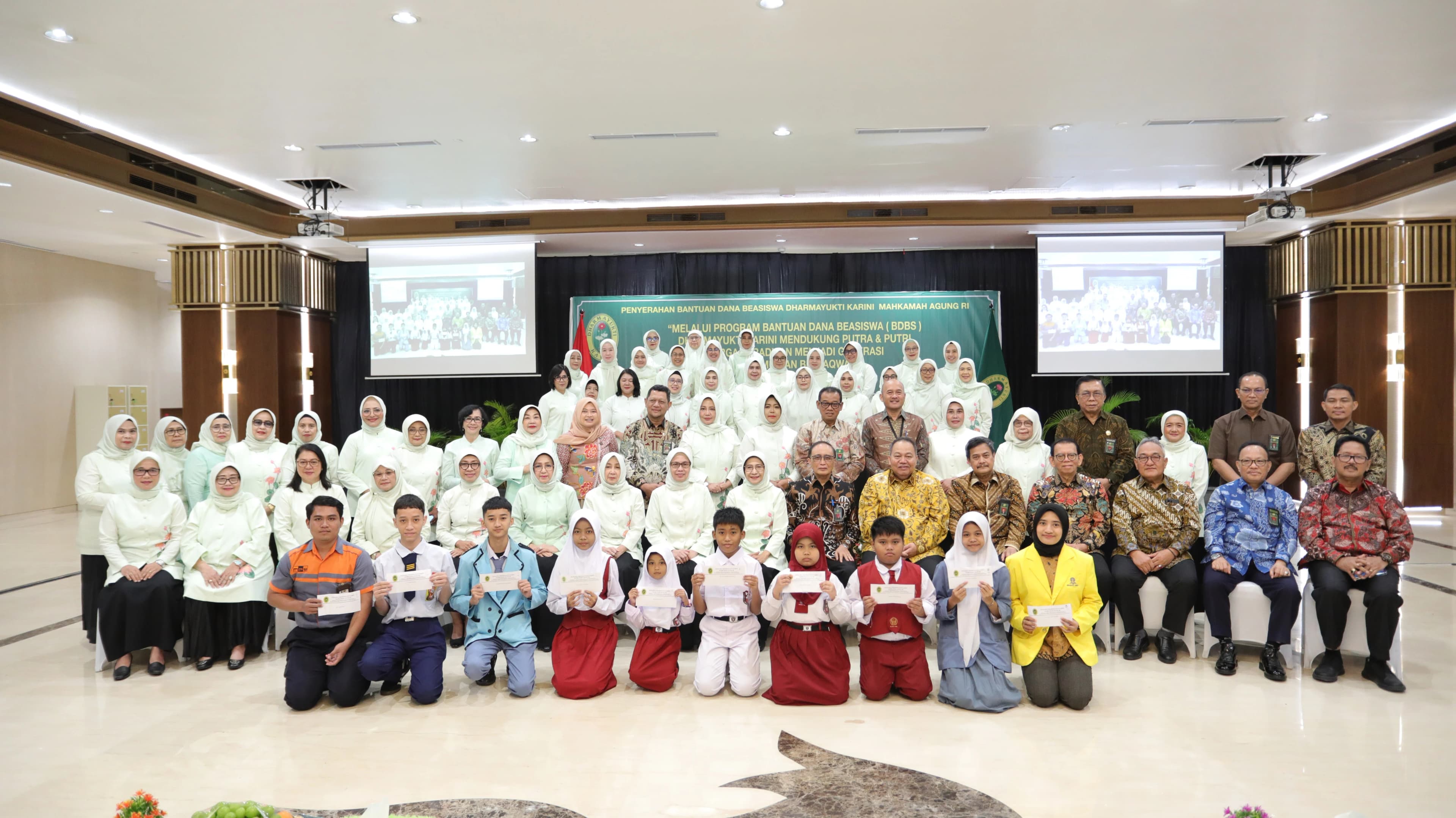 https://www.mahkamahagung.go.id/cms/media/14758