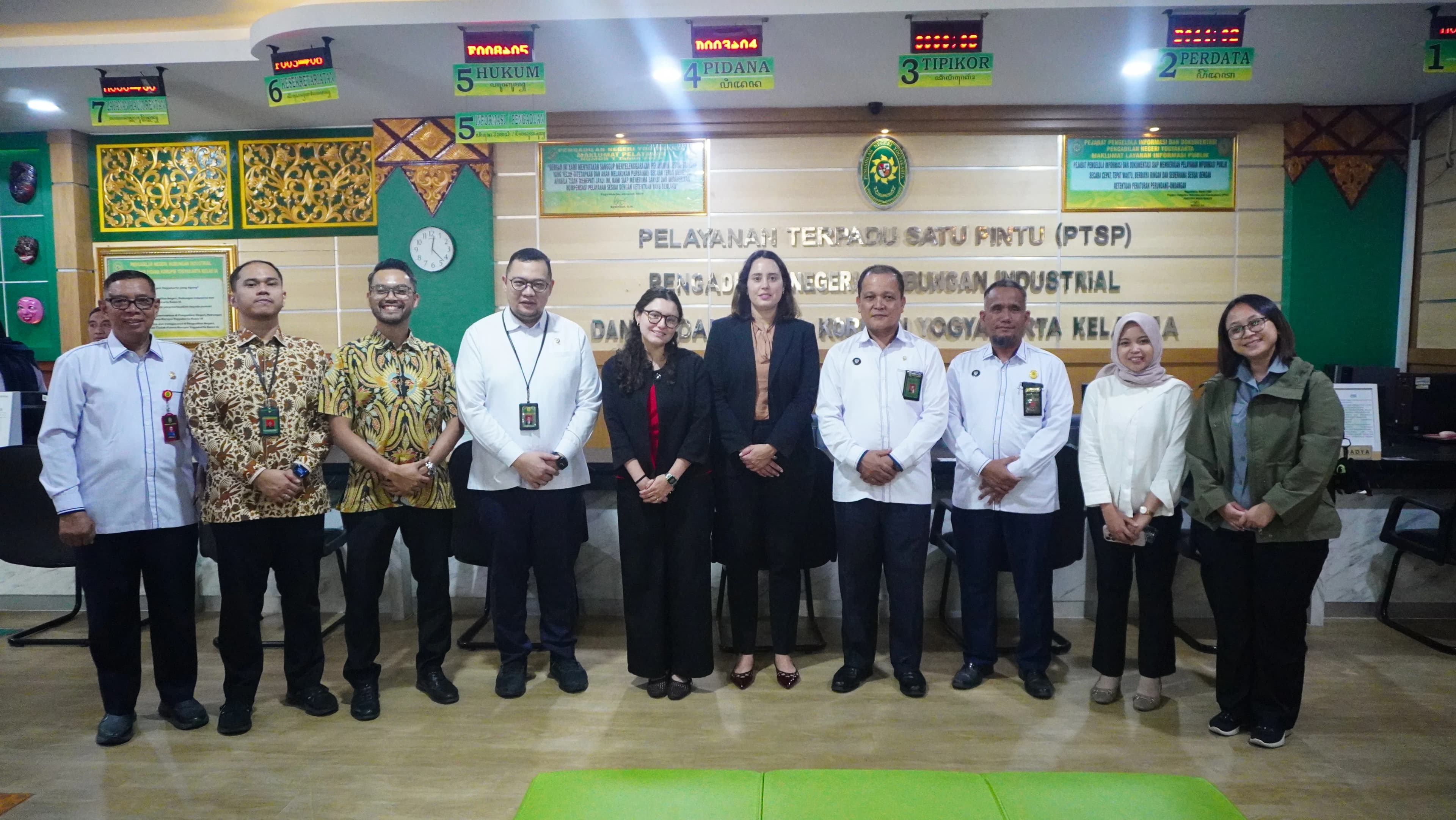 Mahkamah Agung Unjuk Inovasi Akses Keadilan Inklusif dalam Kunjungan Fact Finding Mission OECD di Yogyakarta
