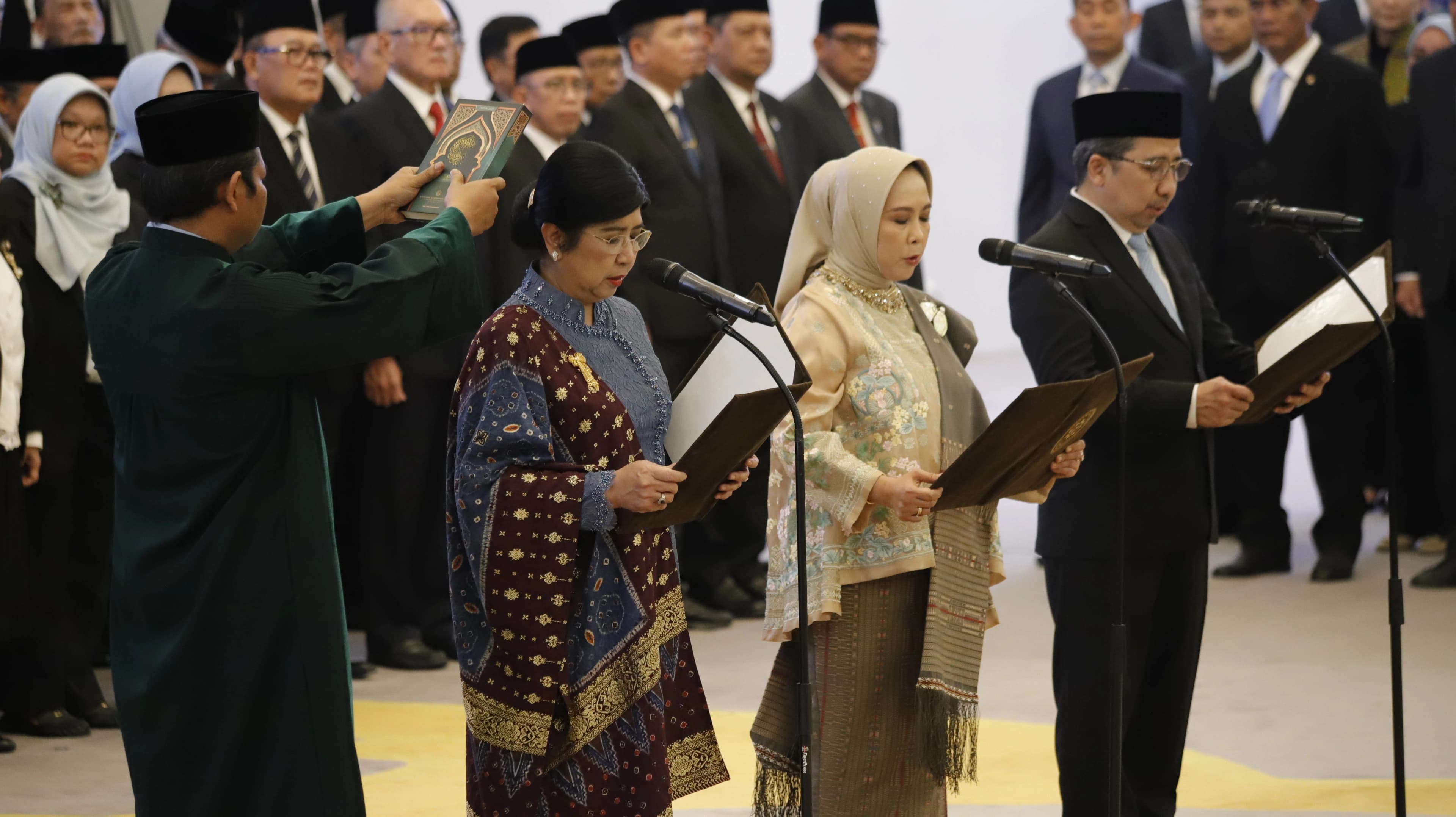 Di Hadapan Ketua MA, Destry Damayanti Resmi Ucapkan Sumpah Sebagai Gubernur BI
